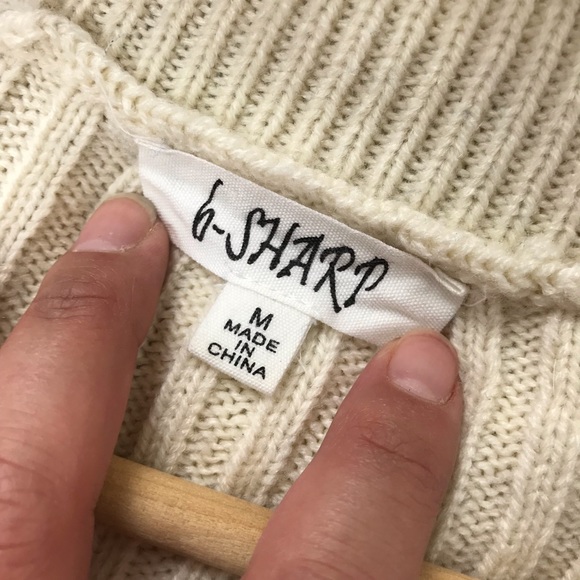 B-Sharp Oversized Turtleneck Strap Sweater Sz M - Picture 8 of 8